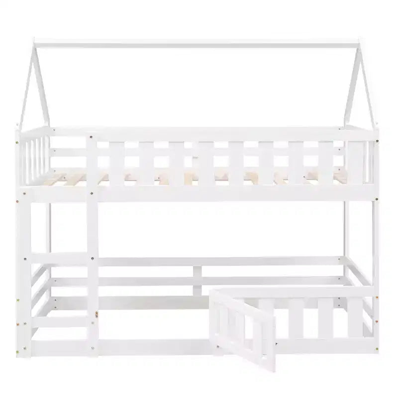 Lit superposé cabane jumeau sur jumeau pour enfants, lit superposé bas au sol avec clôture et porte, lit superposé cabane en bois de taille jumeau