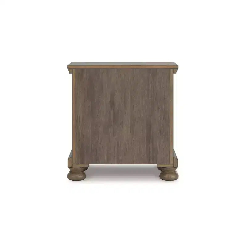 Table de chevet à deux tiroirs Glarrison de Signature Design by Ashley – marron avec quincaillerie en étain vieilli