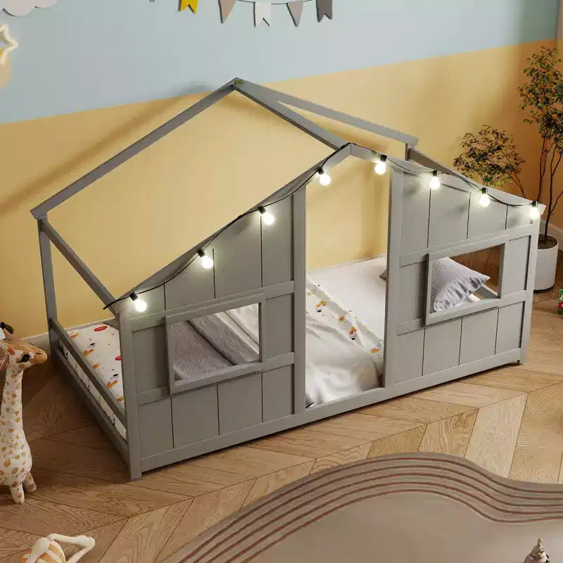 Lit de sol cabane Costway de taille double avec lumières LED Cadre de lit en bois massif sans lattes Gris/Naturel/Blanc
