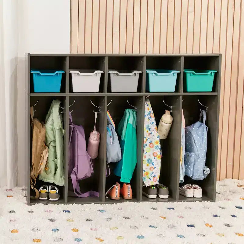 Vestiaire à 5 compartiments pour tout-petits et 5 bacs de rangement avant à écope ECR4Kids Streamline, Rangement à casiers