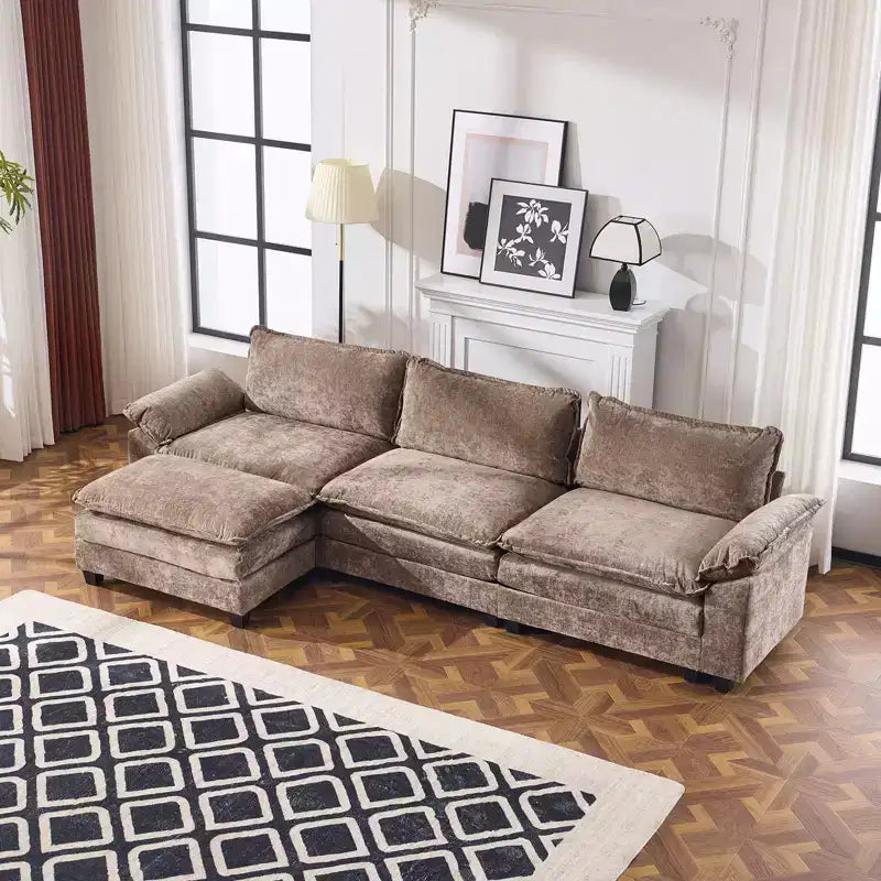 Karl Home | Canapé en chenille bleu avec ottomane, accoudoirs rembourrés et coussin double épaisseur de 305 cm de large