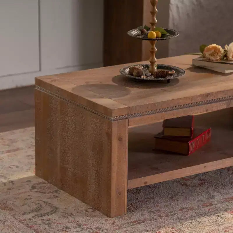Table basse rectangulaire rustique avec étagère de rangement, grande table d'appoint à 2 niveaux en bois massif, couleur naturelle - ModernLuxe