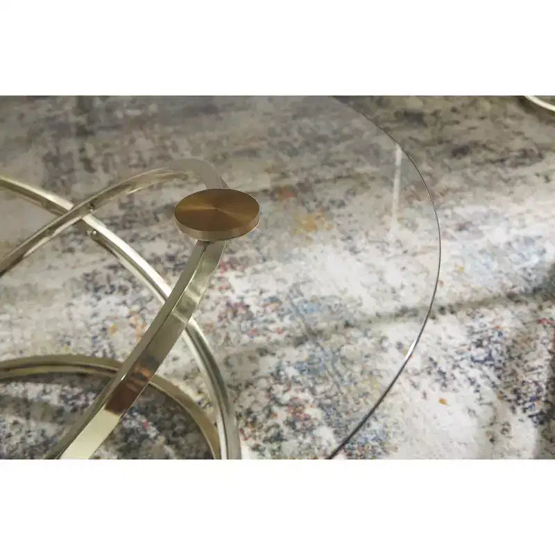Signature Design by Ashley Crimonti - Ensemble de 3 tables basses en verre avec tables d'appoint – Fini or champagne