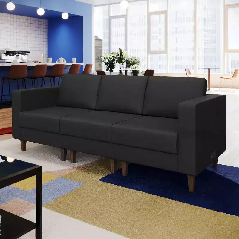 Flash Furniture HERCULES Artemis Canapé de réception rembourré avec 4 prises de courant alternatif/2 ports USB/2 ports USB-C et pieds en bois de noyer avec patins réglables