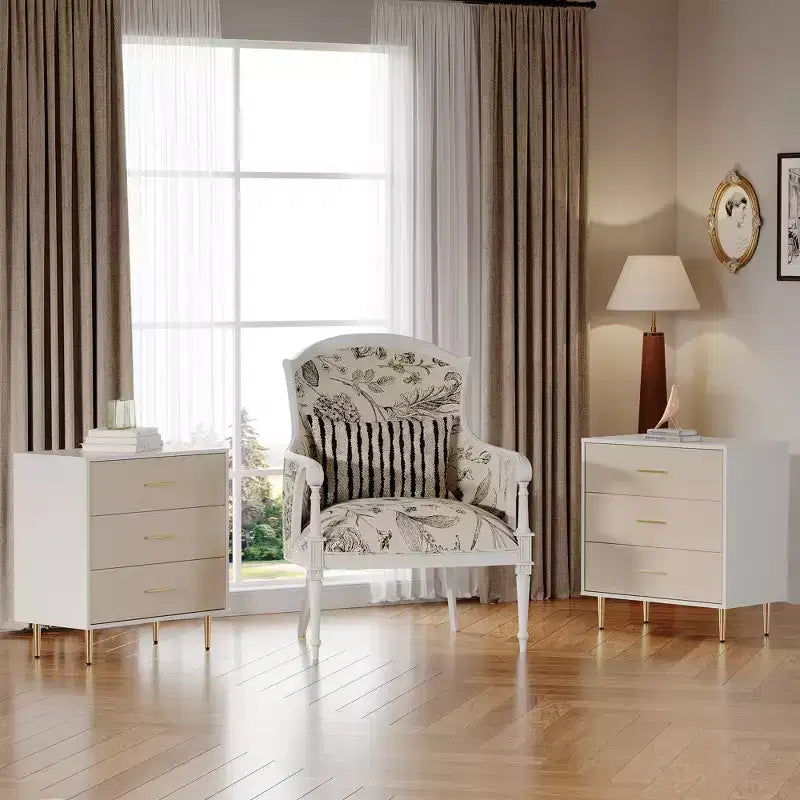 Commode moderne à 3 tiroirs avec poignées et pieds dorés pour salon, chambre à coucher
