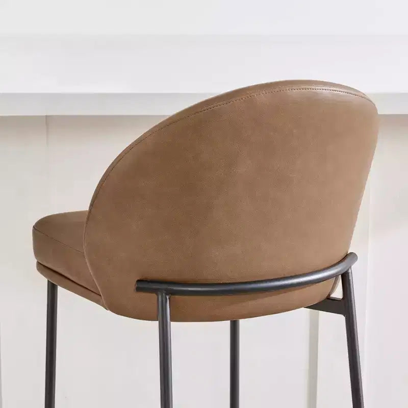 Tabouret de comptoir Spruce&Spring avec dossier incurvé et pieds en métal