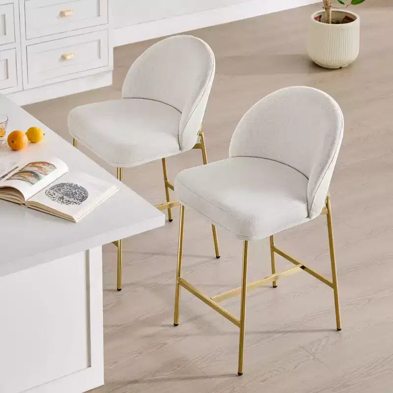 Tabouret de comptoir Spruce&Spring avec dossier incurvé et pieds en métal
