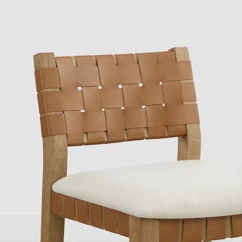 Tabouret de bar Spruce&Spring 26 en bois massif hauteur comptoir avec dossier en PVC tressé à la main et assise rembourrée, lot de 2