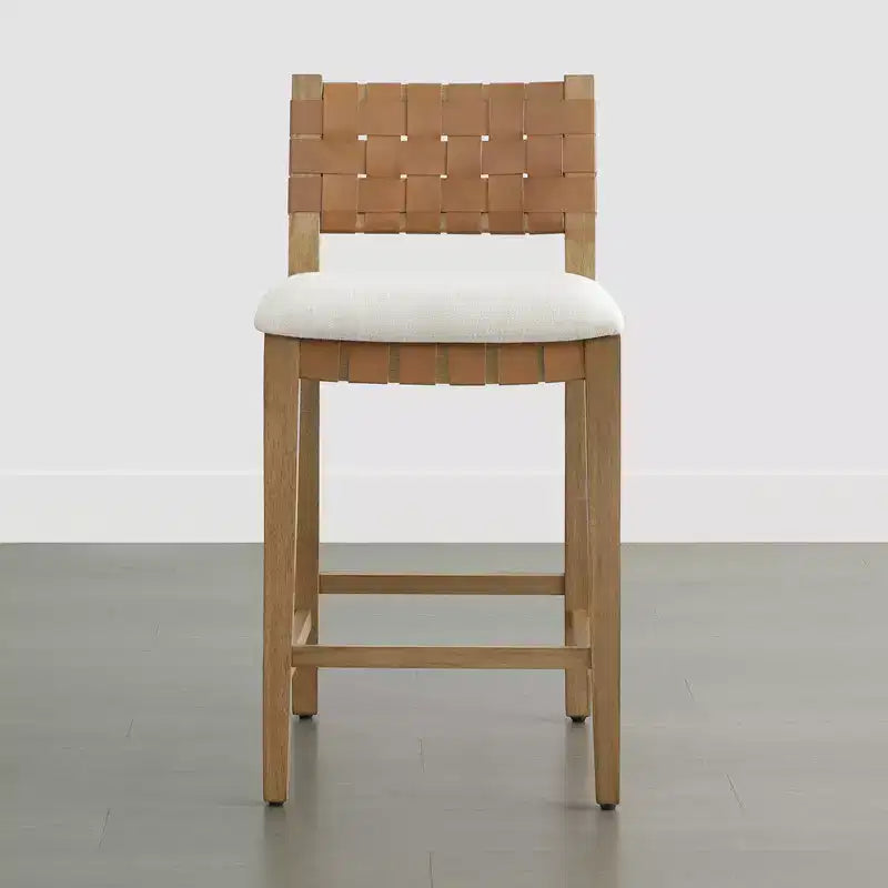 Tabouret de bar Spruce&Spring 26 en bois massif hauteur comptoir avec dossier en PVC tressé à la main et assise rembourrée, lot de 2