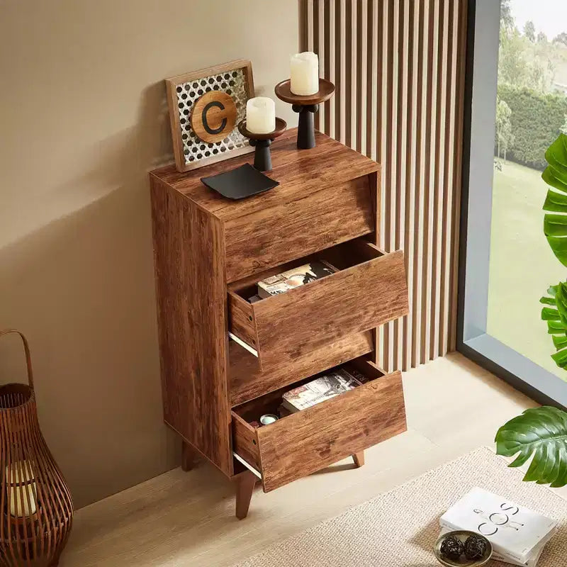 Commode GDFStudio Peg Wood à tiroirs de conception biseautée