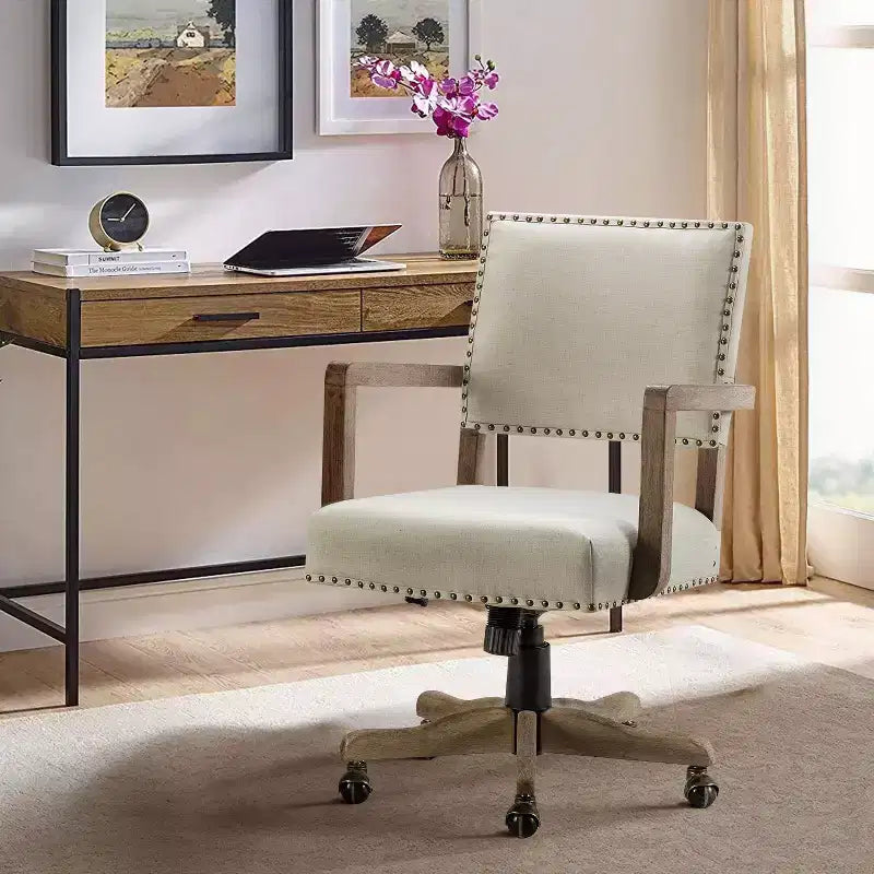 Fauteuil de bureau moderne Debora pour salon et bureau avec garnitures cloutées | KARAT HOME