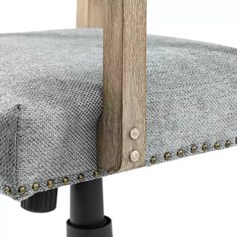 Fauteuil de bureau moderne Debora pour salon et bureau avec garnitures cloutées | KARAT HOME