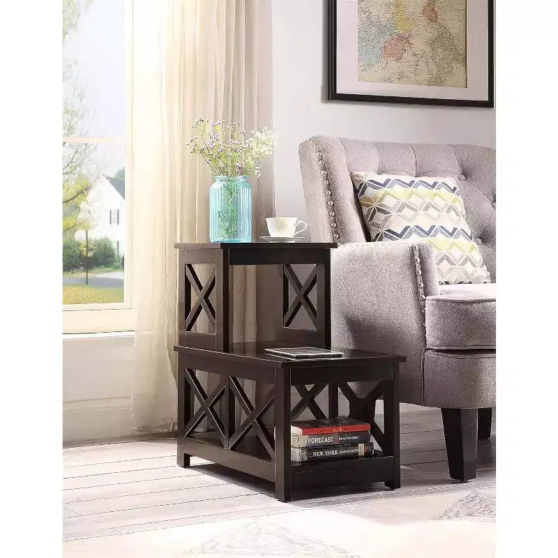 Table d'appoint à 2 niveaux HomeStock Belmont avec cadre en forme de L et panneaux latéraux en X, table d'appoint de rangement à 3 niveaux pour salon ou bureau