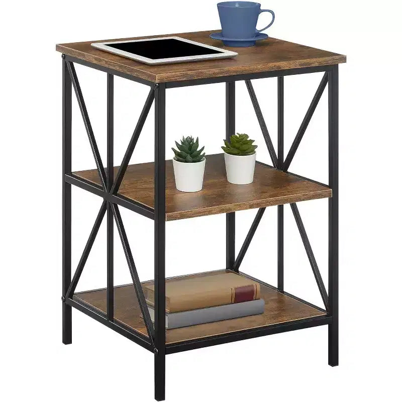 Table d'appoint Belmont HomeStock à trois étagères, cadre en métal entrecroisé et finition grain de bois, table de rangement d'appoint moderne pour le salon