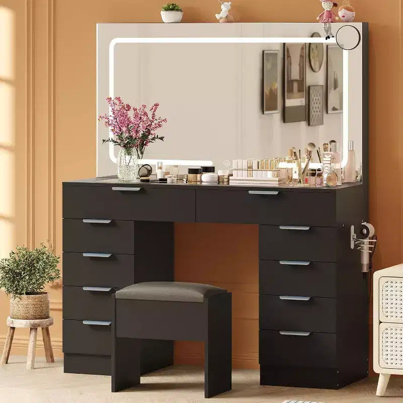 Coiffeuse Acekool avec lumières et miroir, Table de maquillage en verre avec tabouret, prises et 10 tiroirs