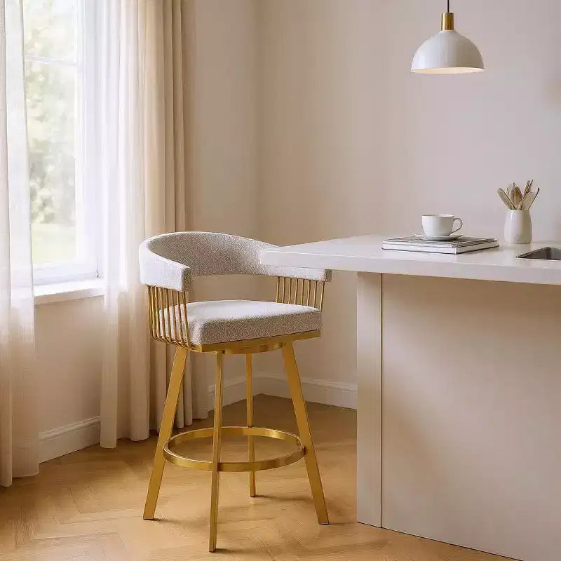 Chaise de bar pivotante HomeRoots de 26 po en tissu taupe et or et en acier inoxydable à dossier bas, hauteur comptoir