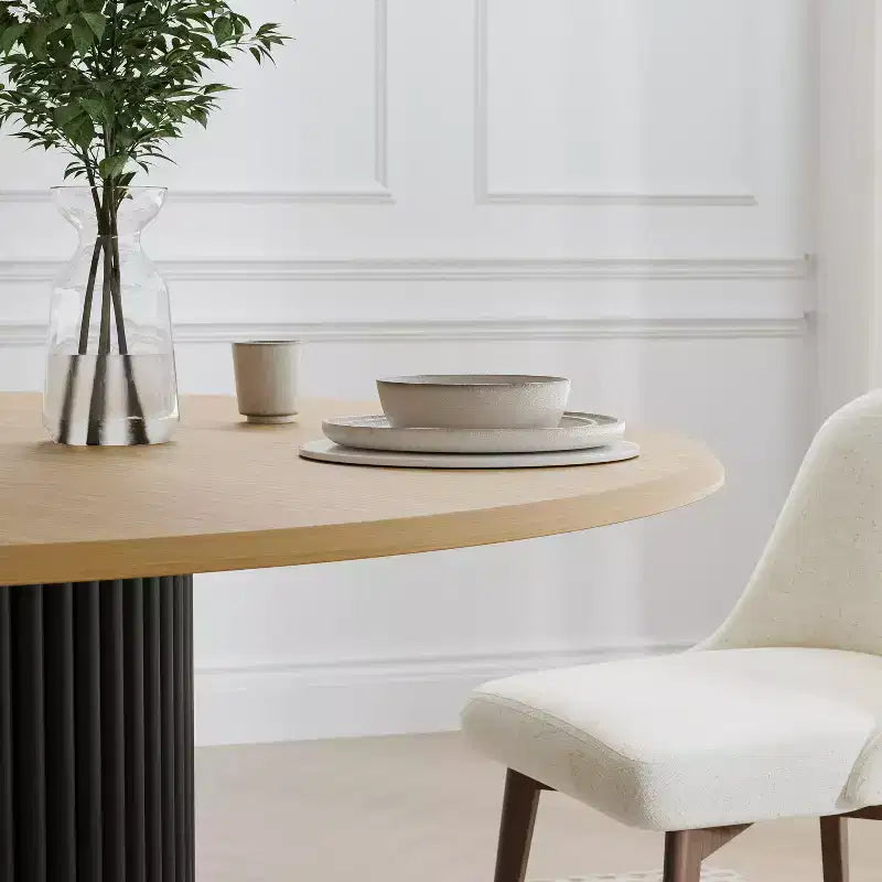 PexFix Table à manger ronde en bois de 52 po, Table de cuisine pour 4 à 6 personnes avec plateau à bord incurvé et pieds cylindriques concaves pour salon/salle à manger, café, bureau, couleur naturelle
