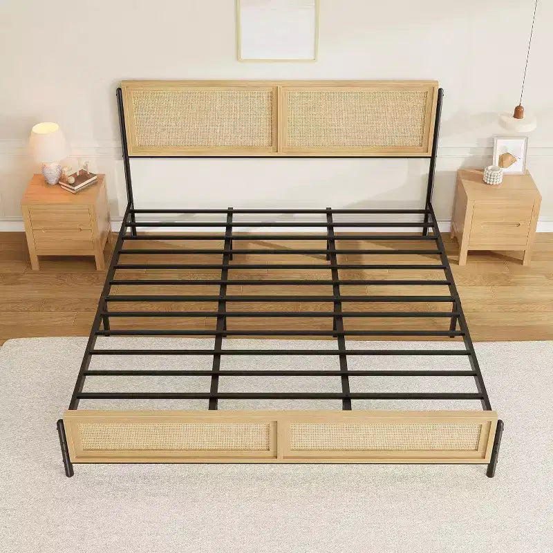 Cadre de lit King Size avec tête et pied de lit en rotin, lit plateforme bohème en bois, ne nécessite pas de sommier à ressorts, silencieux