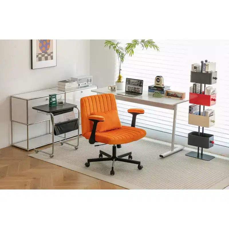 Chaise de bureau moderne en velours Okak avec dossier rembourré, chaise de bureau avec accoudoir et dossier réglables, chaise confortable pour le bureau, l'étude