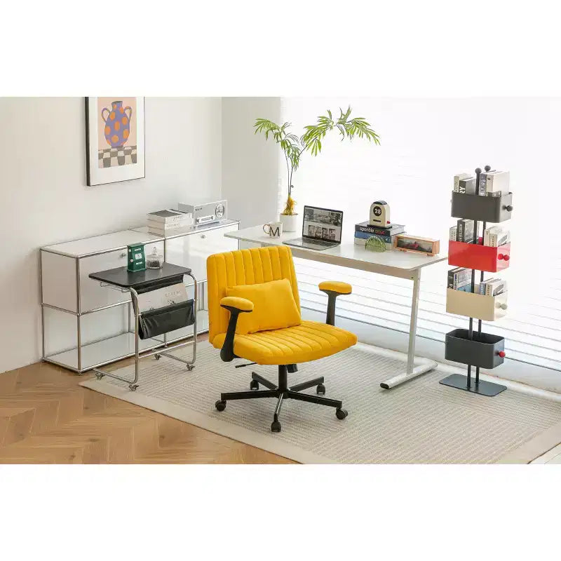 Chaise de bureau moderne en velours Okak avec dossier rembourré, chaise de bureau avec accoudoir et dossier réglables, chaise confortable pour le bureau, l'étude
