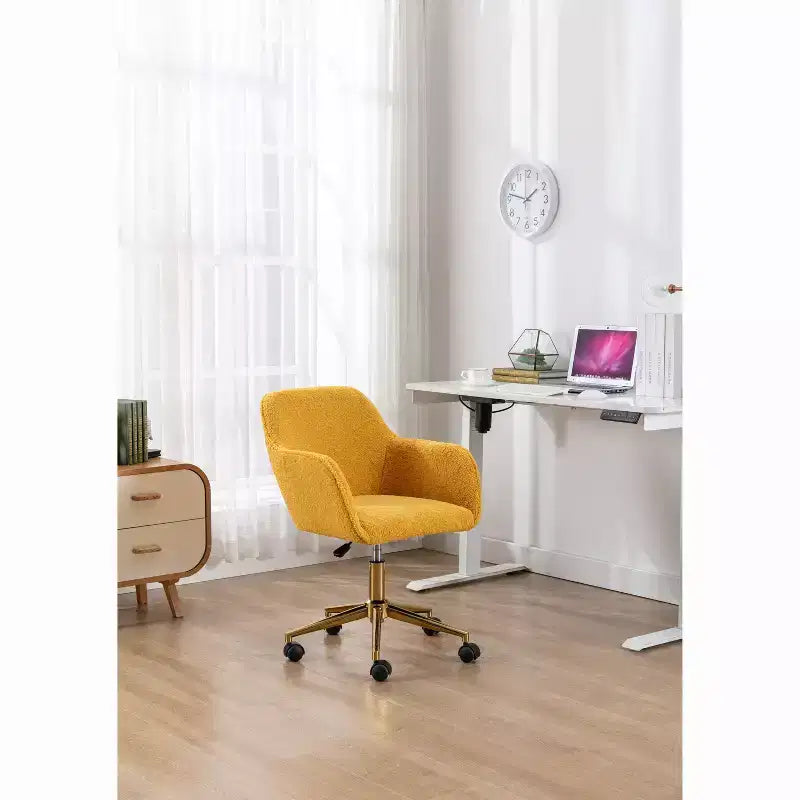 Chaise de bureau Okak Teddy avec base en métal doré, chaise pivotante avec hauteur réglable et roue universelle, chaise de bureau pour le bureau, l'étude