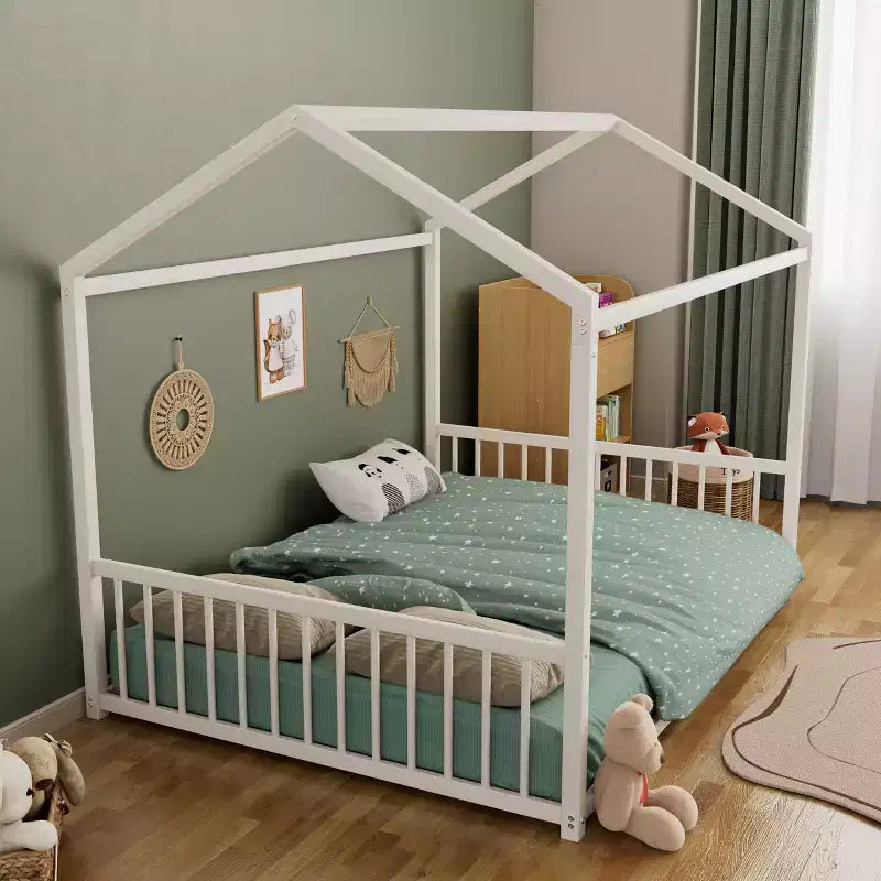 Cadre de lit en métal GDFStudio Avery de taille normale avec forme de maison et barrières de sécurité