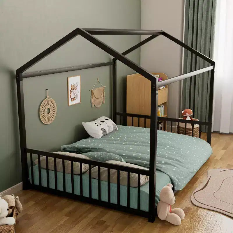 Cadre de lit en métal GDFStudio Avery de taille normale avec forme de maison et barrières de sécurité