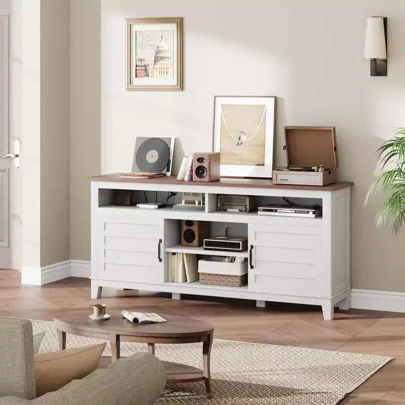 Meuble TV pour 160 cm, meuble TV avec étagères réglables, meuble TV de style ferme avec portes de placard