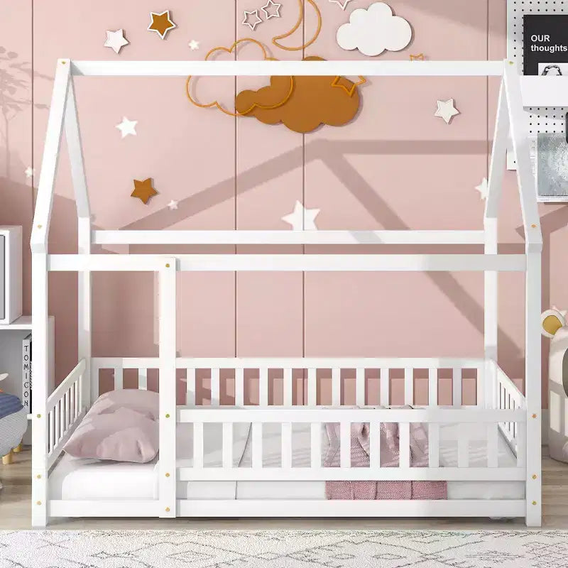 Lit au sol pleine grandeur Bellemave pour enfants avec cadre de toit mignon, lit de jeu en bois robuste avec barrières de sécurité, blanc
