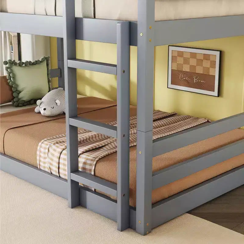 Bellemave Lit superposé triple en bois d'hévéa avec deux échelles intégrées, balustrades, lits jumeaux sur lits jumeaux sur lits jumeaux, lit superposé triple jumeau détachable, gris