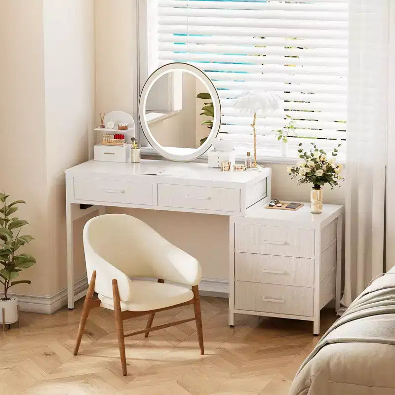 Bureau à domicile avec tiroirs de classement et station de charge