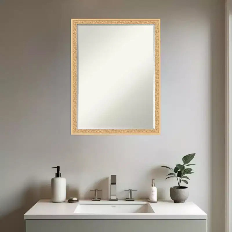Miroir de vanité de salle de bain encadré en bois biseauté d'un demi-pouce