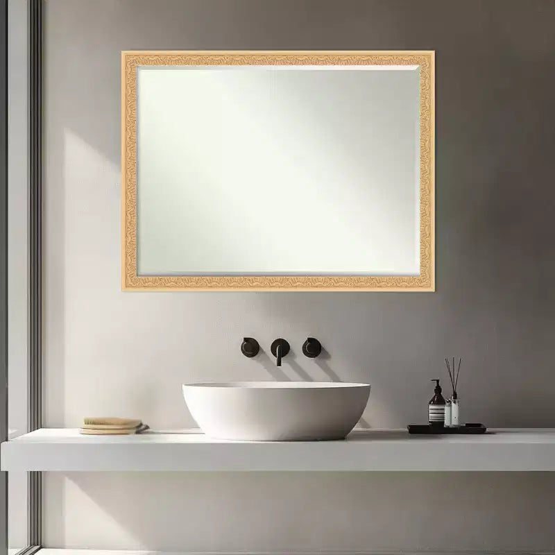 Miroir de vanité de salle de bain encadré en bois biseauté d'un demi-pouce