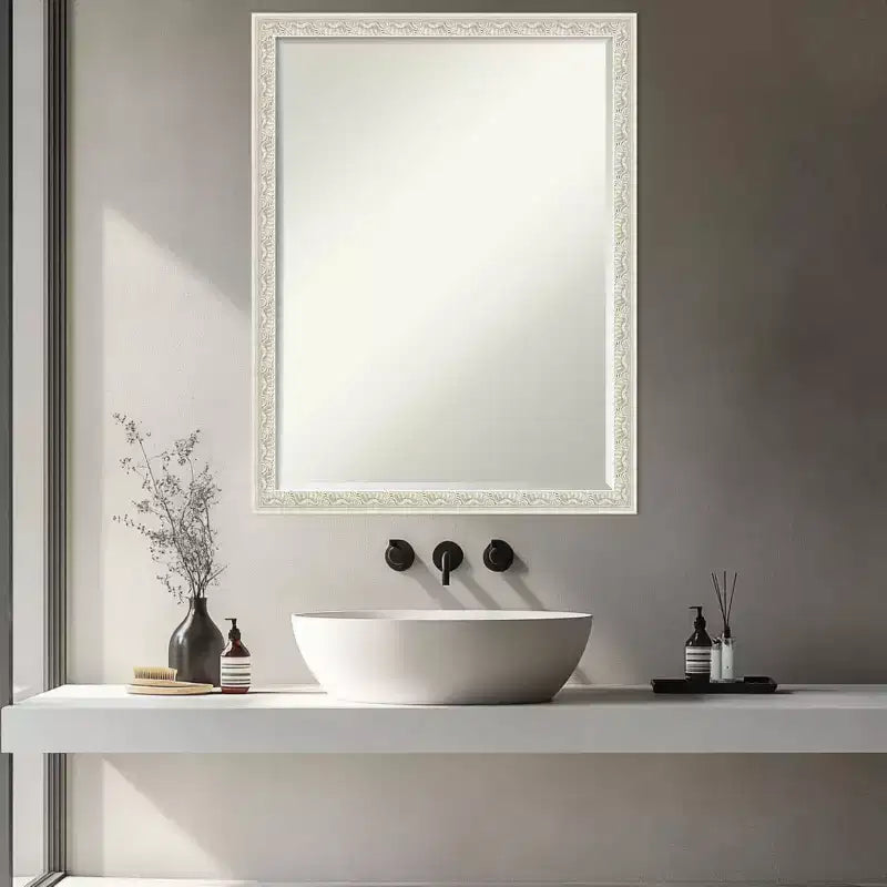 Miroir de vanité de salle de bain encadré en bois biseauté d'un demi-pouce