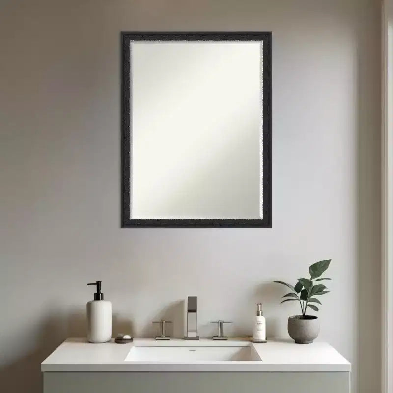 Miroir de vanité de salle de bain encadré en bois biseauté d'un demi-pouce