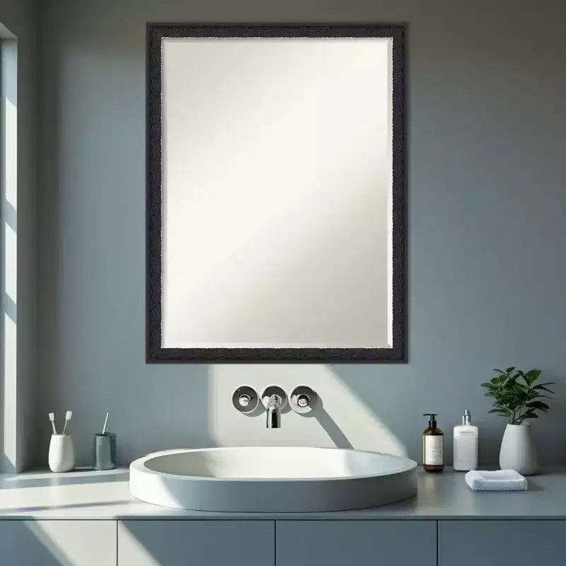 Miroir de vanité de salle de bain encadré en bois biseauté d'un demi-pouce