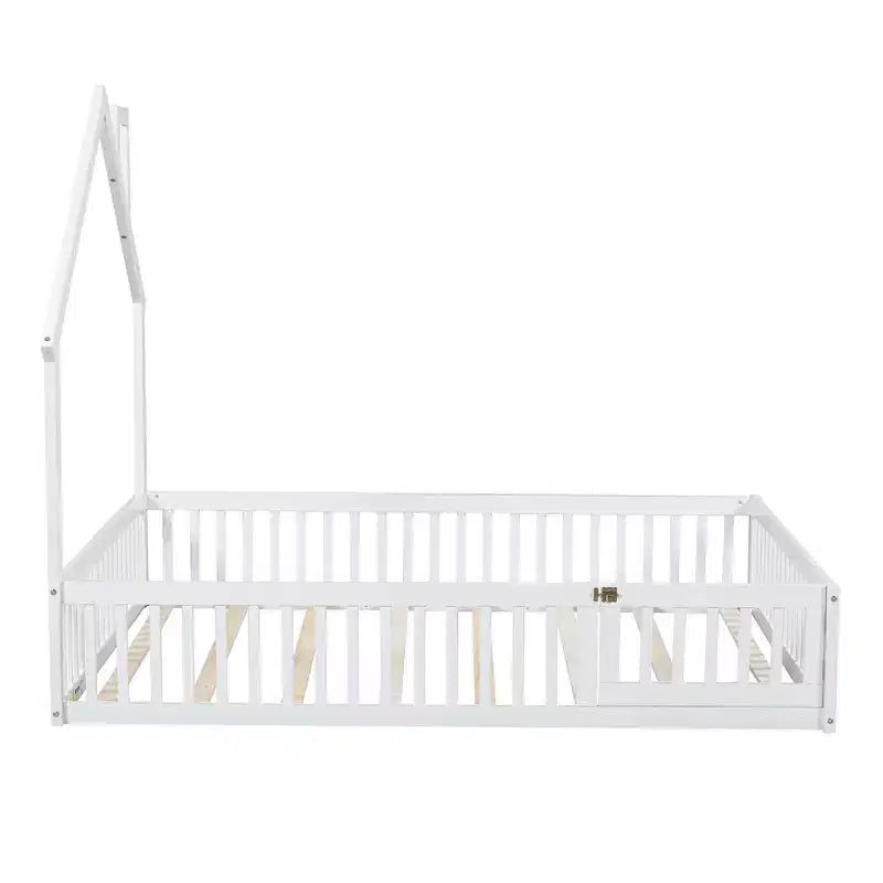 Lit plateforme cabane pour enfants pleine grandeur avec garde-corps
