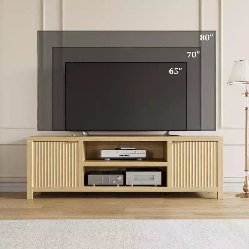 Meuble TV en bois avec portes ondulées et poignées dorées