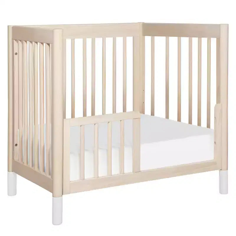 Mini-lit bébé convertible 4-en-1 avec pieds interchangeables