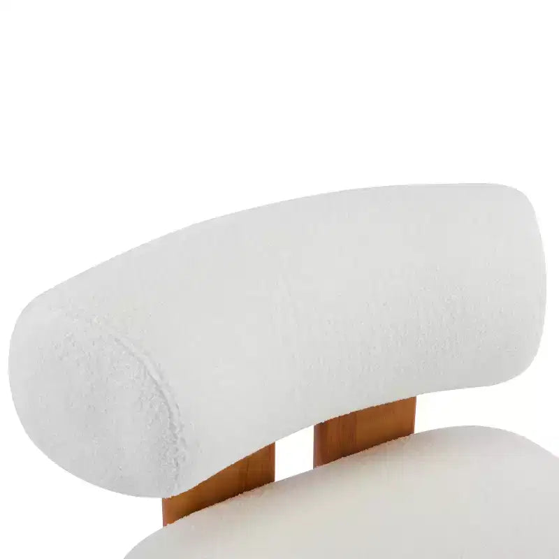 Fauteuil d'appoint contemporain en hévéa et bouclé