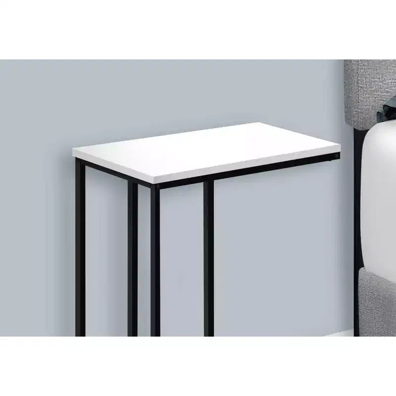 Table d'appoint en C Okak Minimalism avec cadre en métal, tables de plateau modernes, table d'accoudoir de canapé pour salon, chambre à coucher, côté de canapé