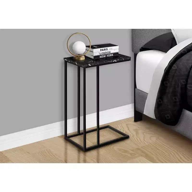 Table d'appoint en C Okak Minimalism avec cadre en métal, tables de plateau modernes, table d'accoudoir de canapé pour salon, chambre à coucher, côté de canapé