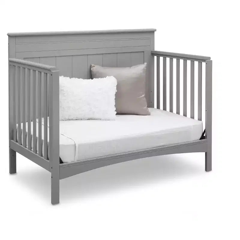 Lit de bébé convertible 4-en-1 Delta Children