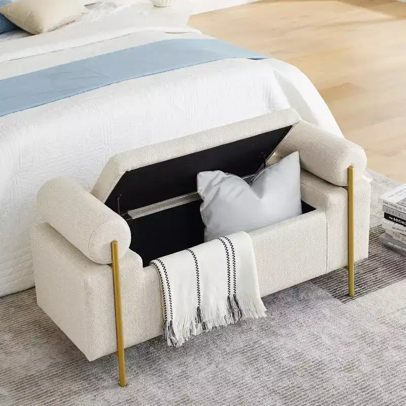Banc de rangement capitonné élégant EHMKNP en lin avec accoudoirs cylindriques et pieds en fer