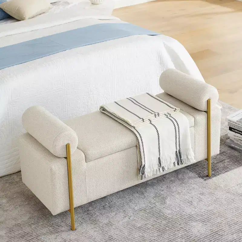 Banc de rangement capitonné élégant EHMKNP en lin avec accoudoirs cylindriques et pieds en fer