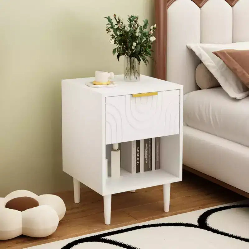 22.83 H Chevet moderne blanc avec un tiroir et une étagère ouverte, Poignée dorée - Accent, Idéal pour la décoration de la chambre