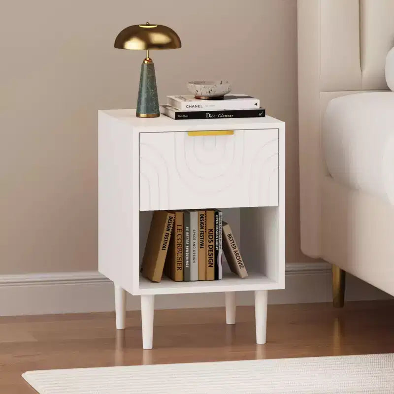 22.83 H Chevet moderne blanc avec un tiroir et une étagère ouverte, Poignée dorée - Accent, Idéal pour la décoration de la chambre