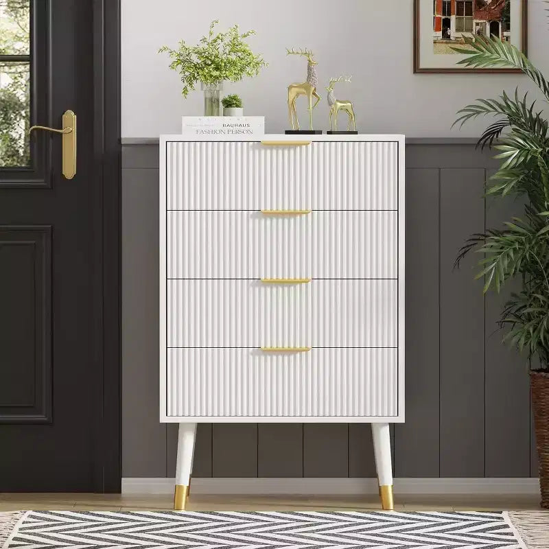 Commode haute à 4 tiroirs, commode en bois cannelé avec poignées dorées, armoire de rangement verticale pour chambre à coucher, salon