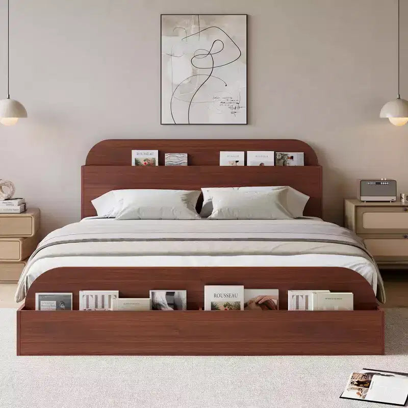 Cadre de lit. Lits en bois avec tête de lit de rangement et pied de lit surélevé. Lit plateforme bas pour chambre à coucher