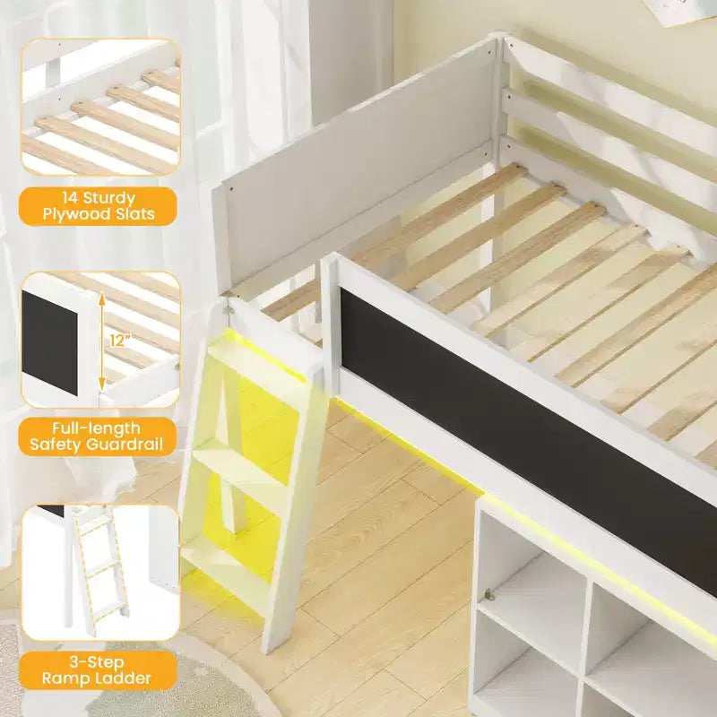 Lit mezzanine enfant Costway avec lumières LED, tableau noir et bibliothèque amovible, barrière de sécurité